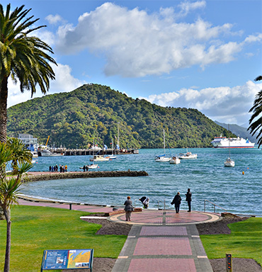 South Pacific & New Zealand Vacations